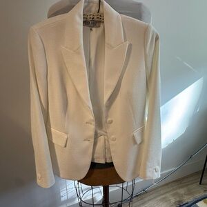 Kasper women’s White Tailored Blazer